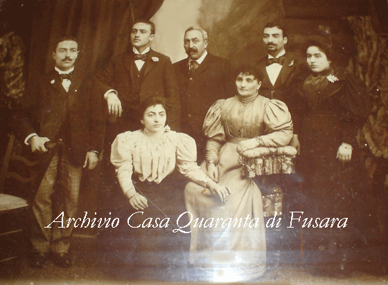 Famiglia Rosapane - © Proprietà Casa Quaranta di Fusara, 